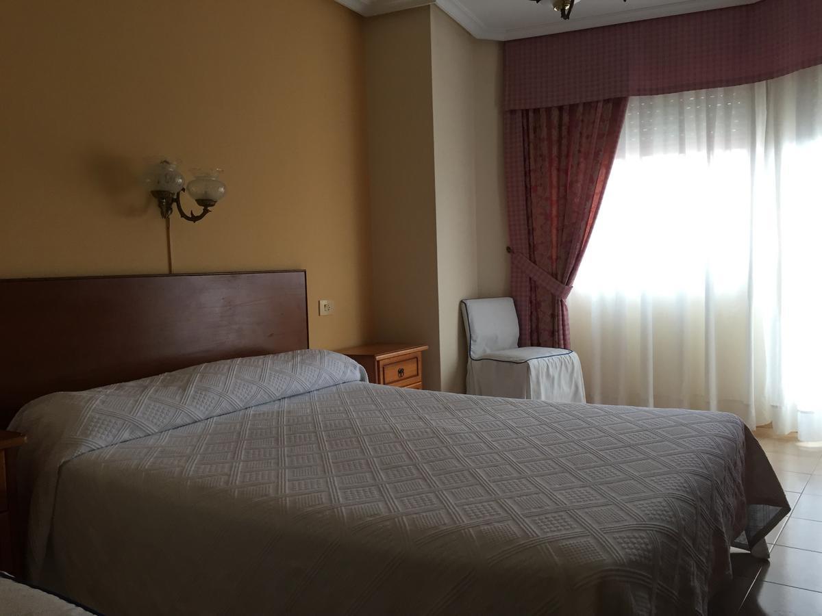 Hotel Restaurante Derby Carballino Εξωτερικό φωτογραφία